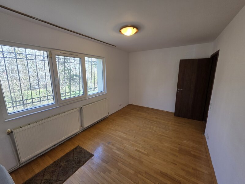 Titan, 10 minute metrou, chiar la parcul Titanii,  Burdujeni, centrala